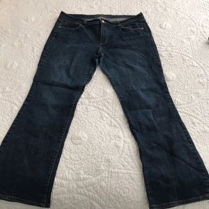 Old Navy Mid-Rise Sweetheart Jeans